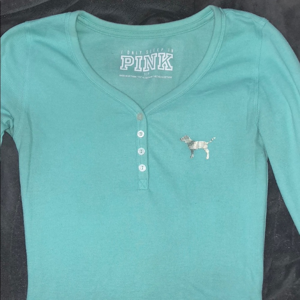 PINK Victoria’s Secret long sleeve, size small